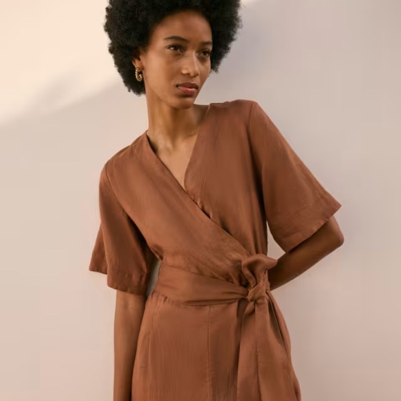 Everlane The Wrap Jumpsuit in Linen - Picture 3 of 15